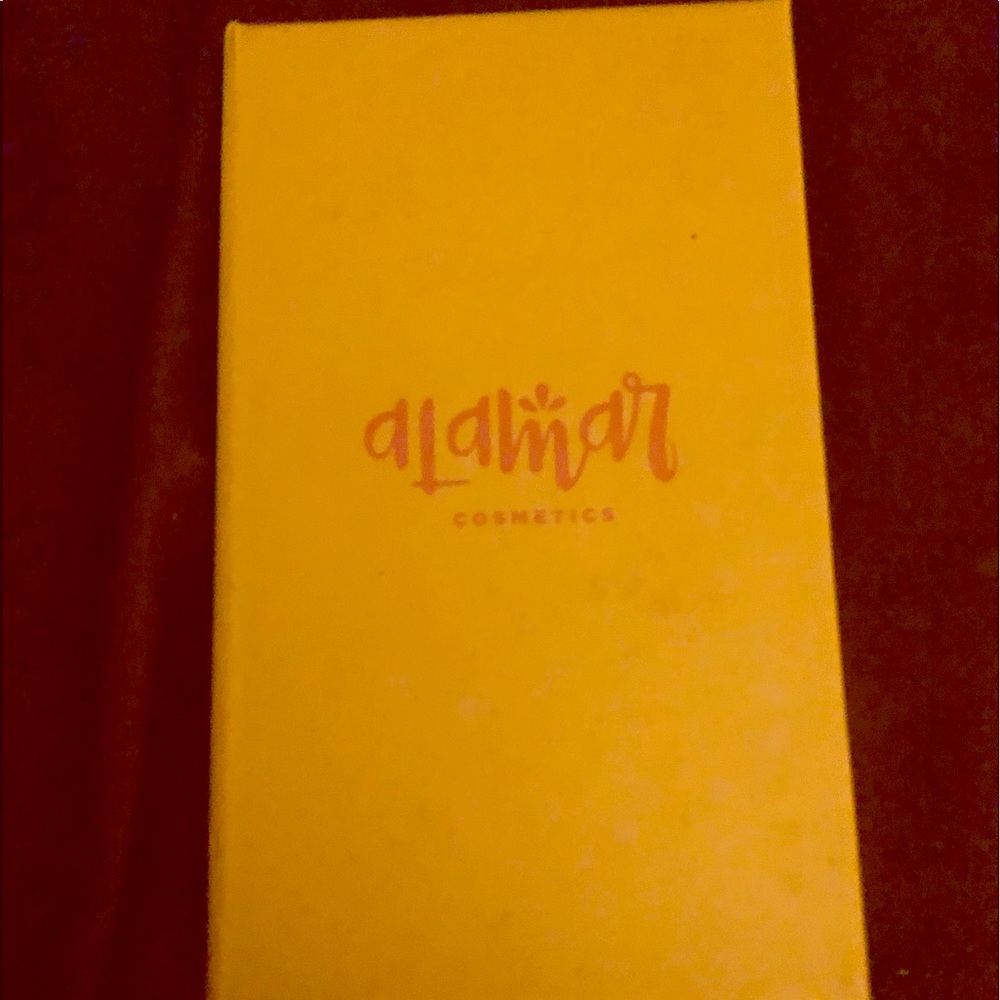 Alamar cosmetics reina del caribe vol 1 palette